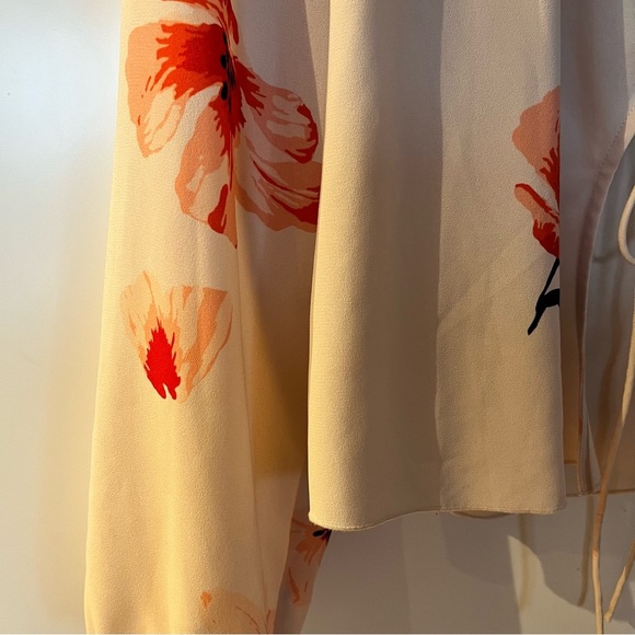 Wilfred Floral Tie Front Blouse Small - Picture 2 of 7